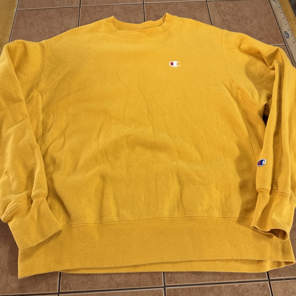 VINTAGE Champion Reverse Weave Sweatshirt Mens Sz L Yellow Gold Athletic Apparel